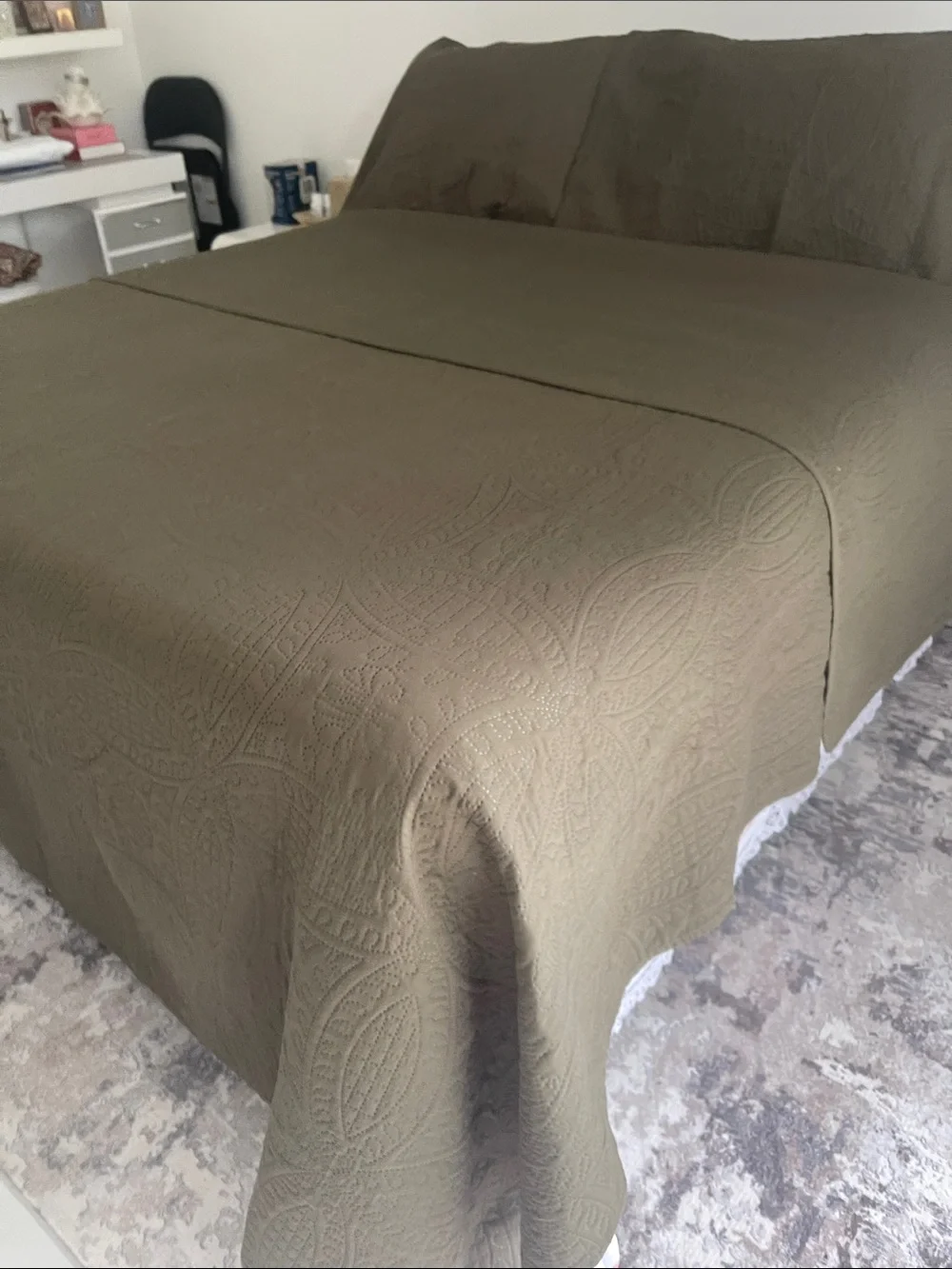 SHEIN Olive Green Edredón